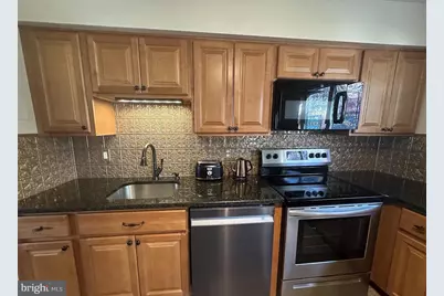 653 Avenue A, Feasterville-Trevose, PA 19053 - Photo 17