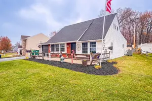 19 Cobalt Ridge Dr N, Levittown, PA 19057 - Photo 11