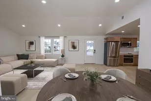 30 Mistletoe Ln, Levittown, PA 19054 - Photo 5