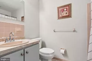 631 Whittier Dr, Warminster, PA 18974 - Photo 9