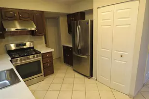 6240 Patrick Henry Ct, Bensalem, PA 19020 - Photo 3