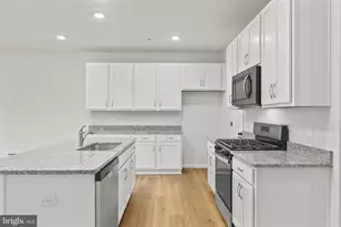 46 N 8th St, Perkasie, PA 18944 - Photo 15