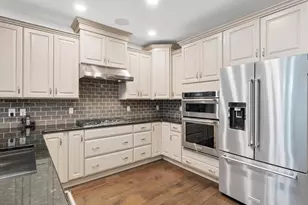 1749 Locust Dr, Yardley, PA 19067 - Photo 11