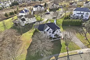 977 Hickory Ridge Dr, Chalfont, PA 18914 - Photo 3