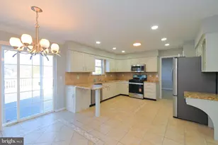 110 Greenfield Ln, Warrington, PA 18976 - Photo 13