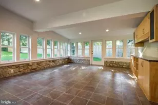 4 Ivy Ln, Yardley, PA 19067 - Photo 13