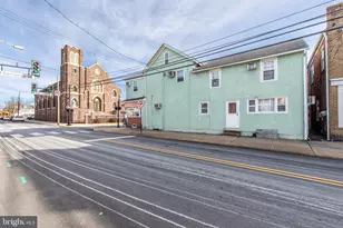 368 Dorrance St, Bristol, PA 19007 - Photo 51