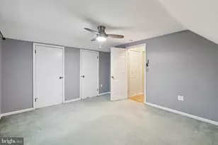 7 Indian Red Rd, Levittown, PA 19057 - Photo 27