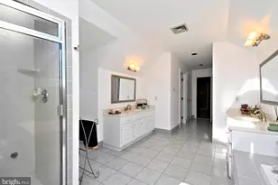 4 Pine Heritage Dr, Newtown, PA 18940 - Photo 57