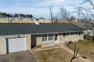 111 Border Rock Rd, Levittown, PA 19057 - Photo 41