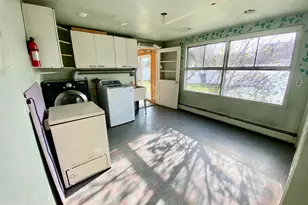 28 Cloister Rd, Levittown, PA 19057 - Photo 17