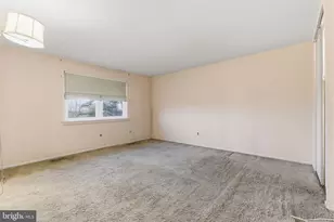 862 Green Ridge Cir, Langhorne, PA 19053 - Photo 15