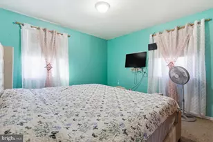 2752 Windsor Dr, Bensalem, PA 19020 - Photo 17