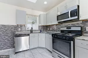 2752 Windsor Dr, Bensalem, PA 19020 - Photo 11