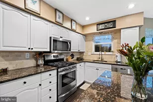 1417 Bentley Dr, Warrington, PA 18976 - Photo 5