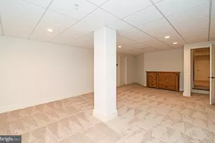 19 Goldney Dr, Newtown, PA 18940 - Photo 95