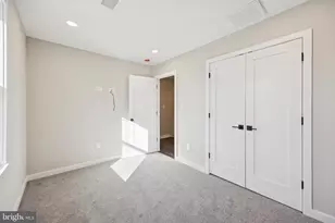 27 Almond Ln, Levittown, PA 19055 - Photo 19