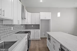 418 Jefferson Ave, Bristol, PA 19007 - Photo 5