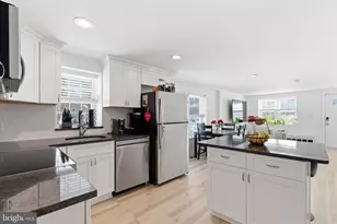 2623 E Ave, Levittown, PA 19056 - Photo 15