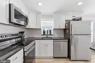 2623 E Ave, Levittown, PA 19056 - Photo 17