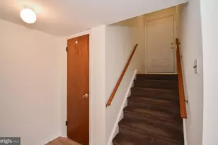 61 Aspen Way, Doylestown, PA 18901 - Photo 3