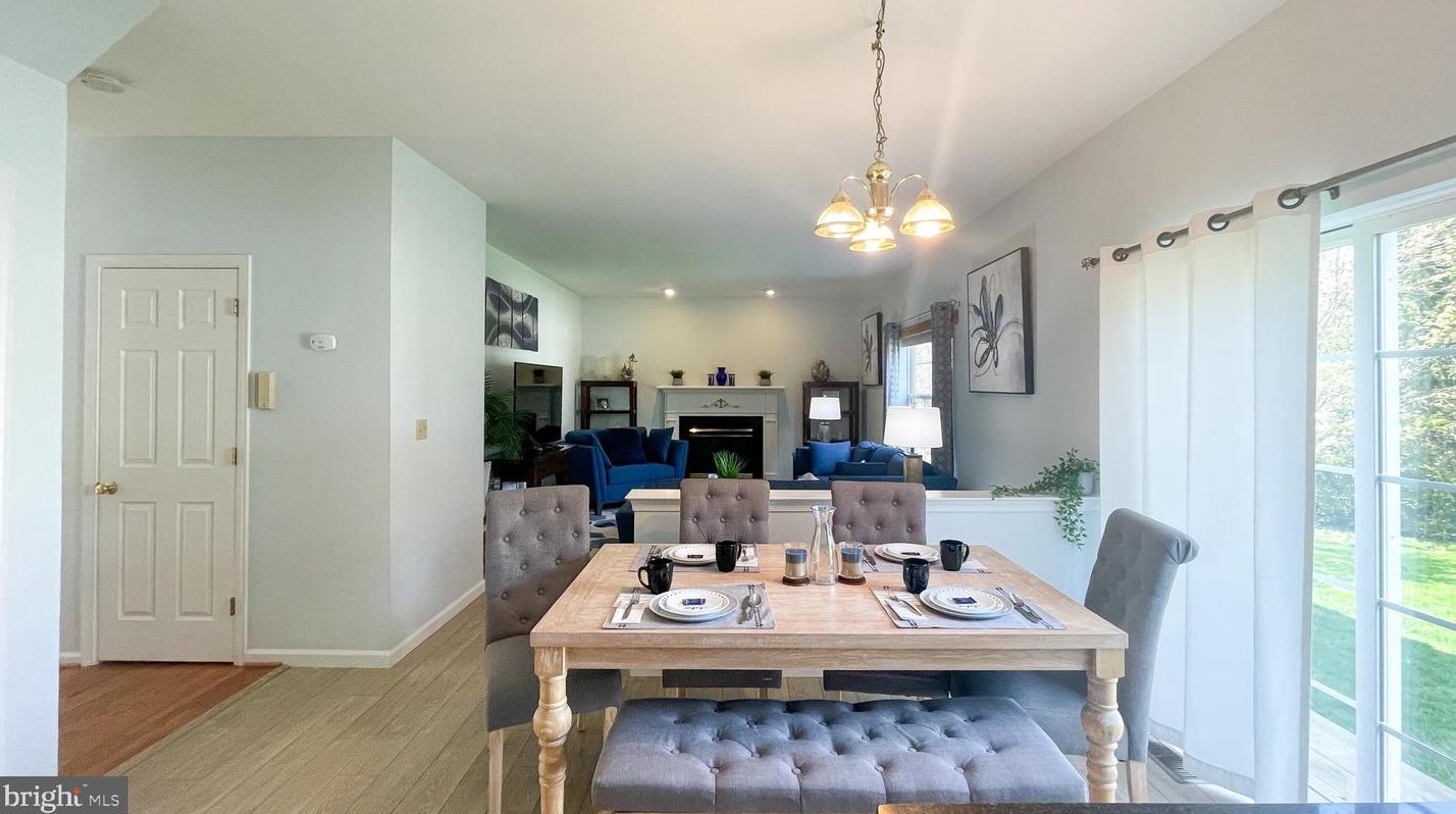 105 Aspen Dr, Sellersville PA  18960-1659 exterior