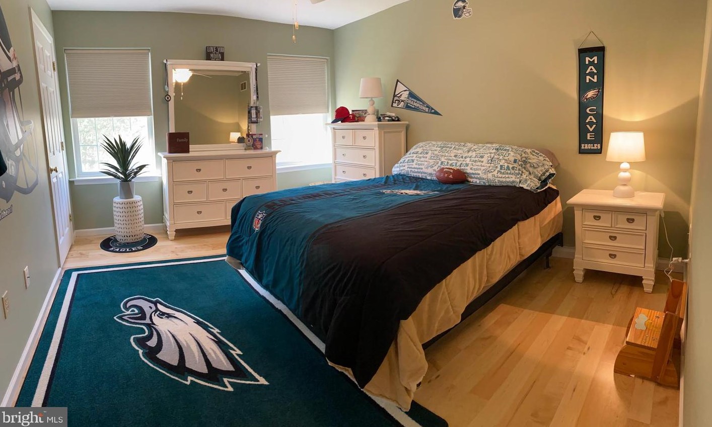 105 Aspen Dr, Sellersville PA  18960-1659 exterior