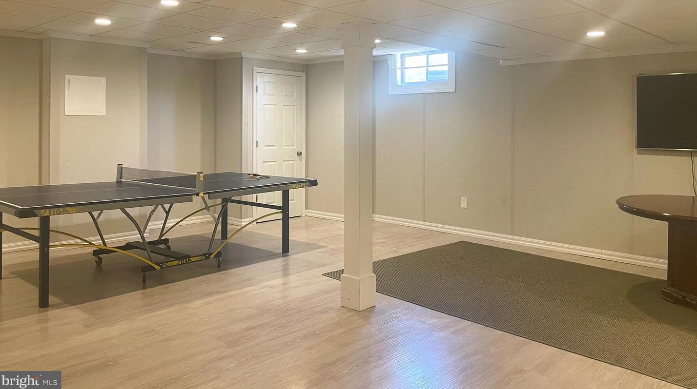 105 Aspen Dr, Sellersville PA  18960-1659 exterior