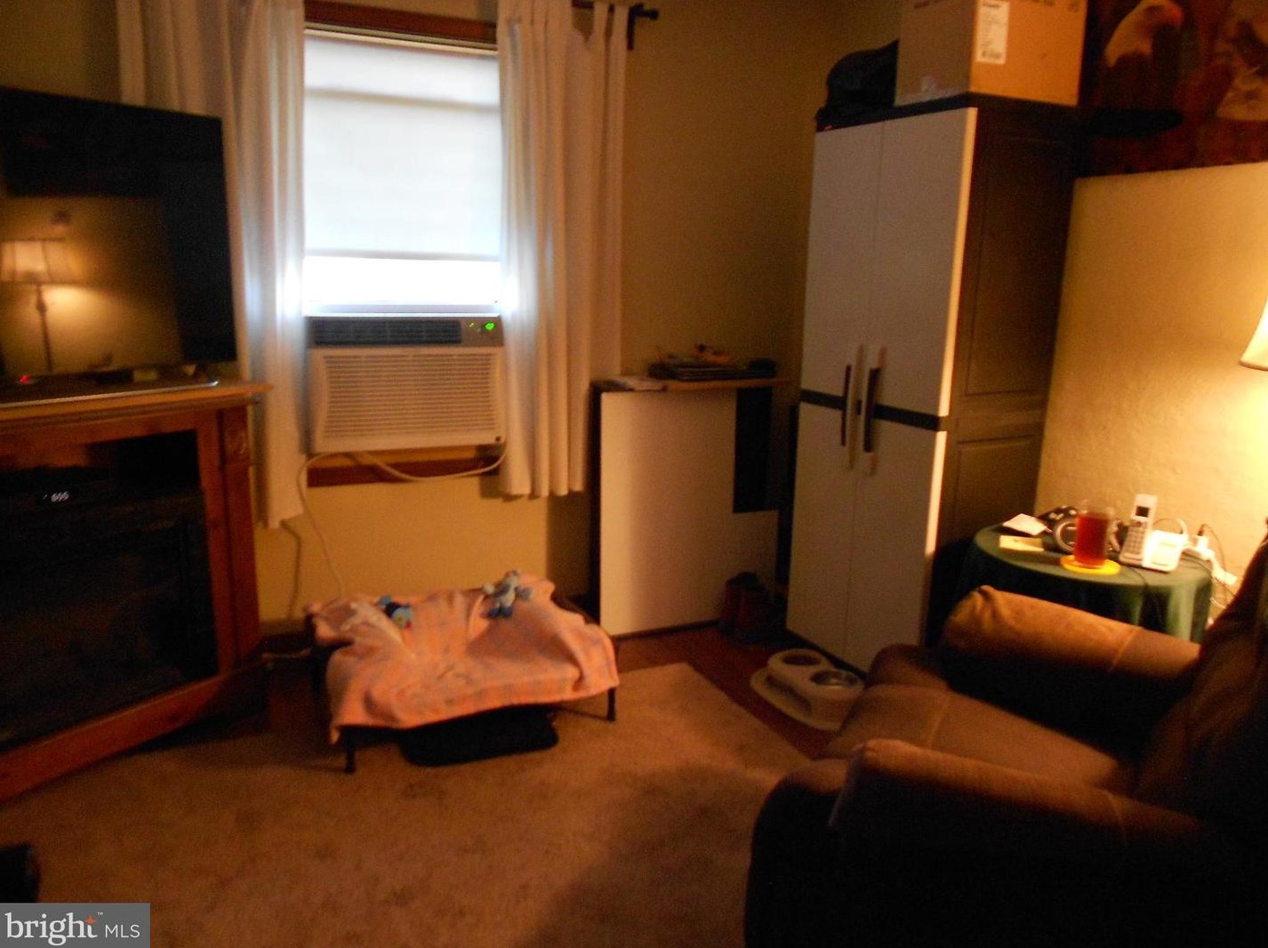 1014 Thousand Acre Rd, Sellersville PA  18960-1052 exterior