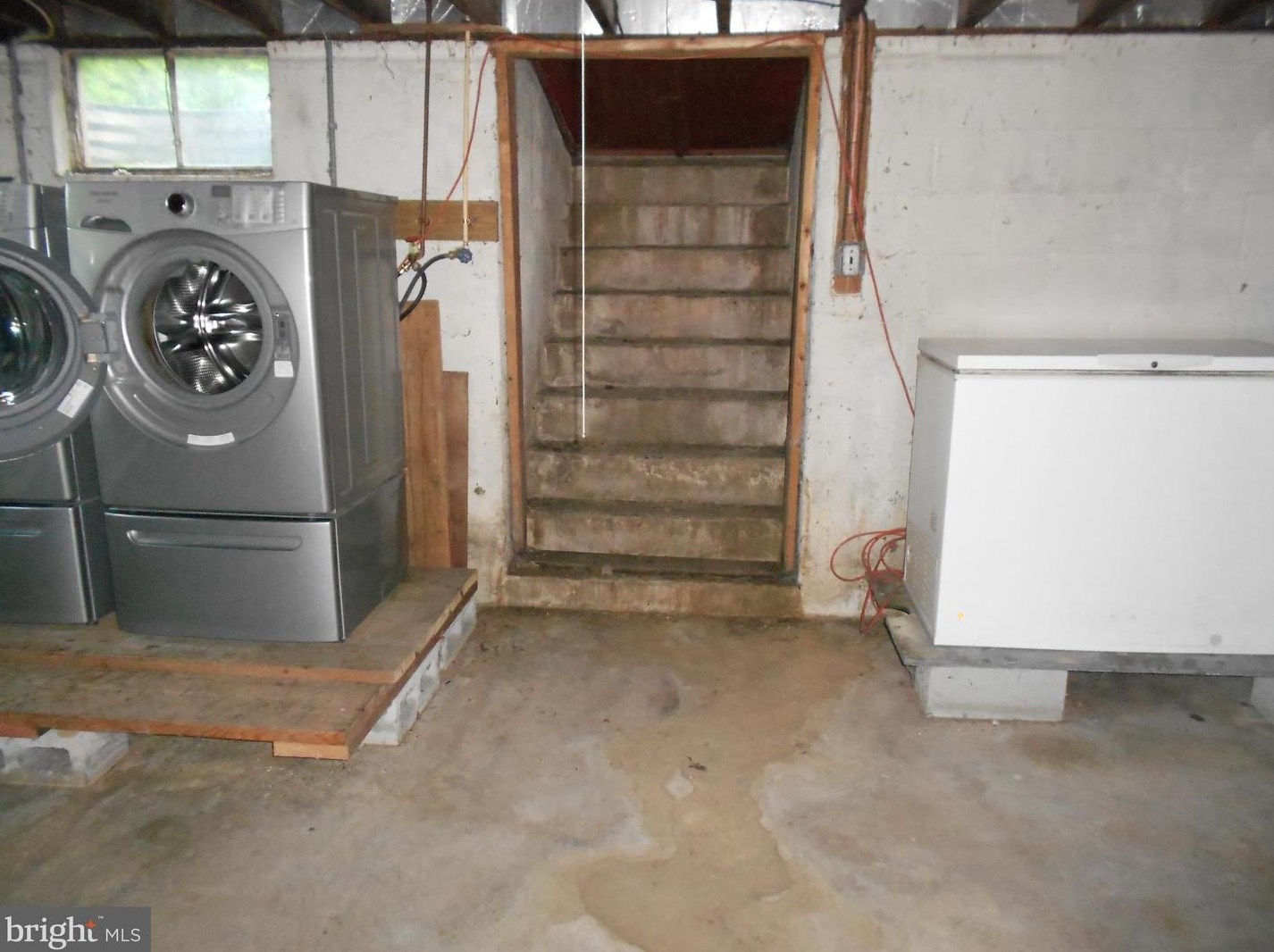 1014 Thousand Acre Rd, Sellersville PA  18960-1052 exterior