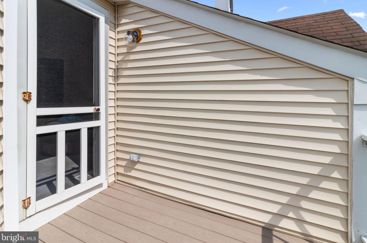 255 Devon Way, Levittown PA  19057-3630 exterior