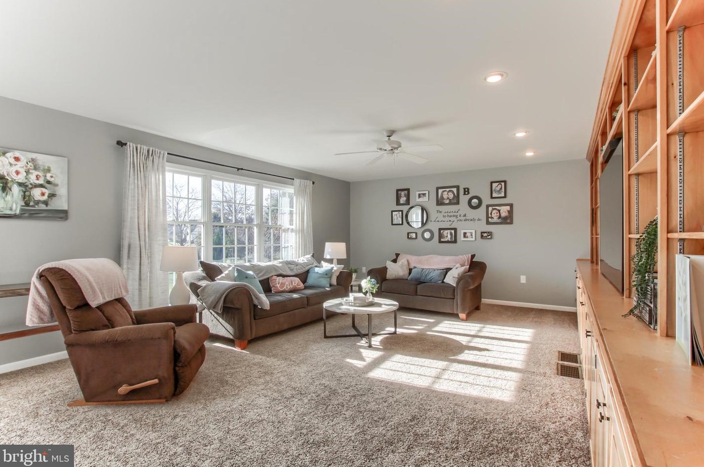 23 Surrey Ln, Navy Sup Dpt PA  17050-7801 exterior