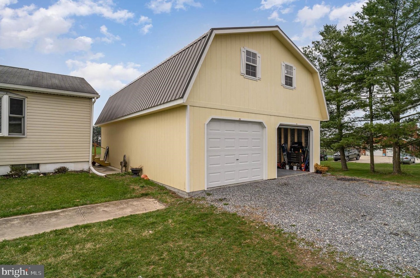 348 Hilltop Rd, Newburg, PA 17240