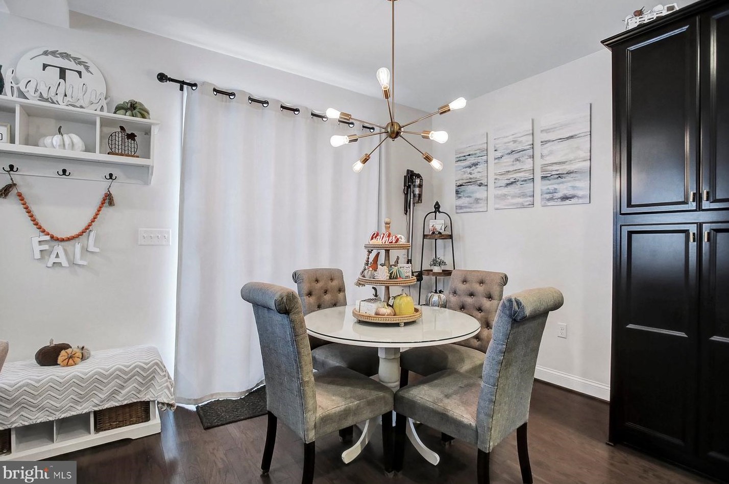 421 Old Farm Ln, Navy Sup Dpt PA  17050-4117 exterior