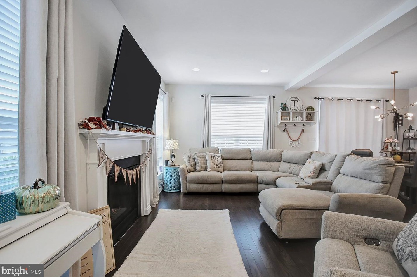 421 Old Farm Ln, Navy Sup Dpt PA  17050-4117 exterior