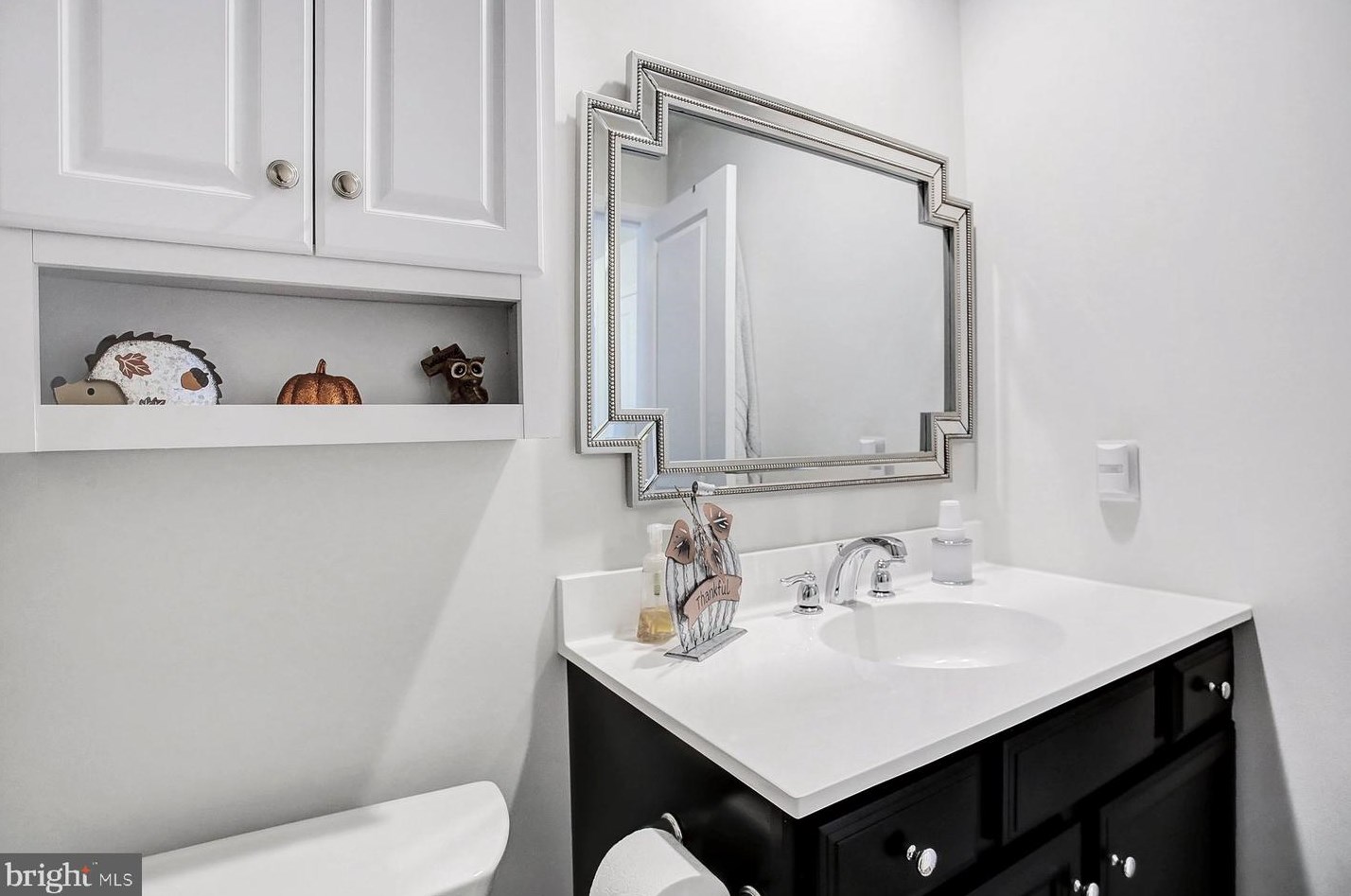 421 Old Farm Ln, Navy Sup Dpt PA  17050-4117 exterior