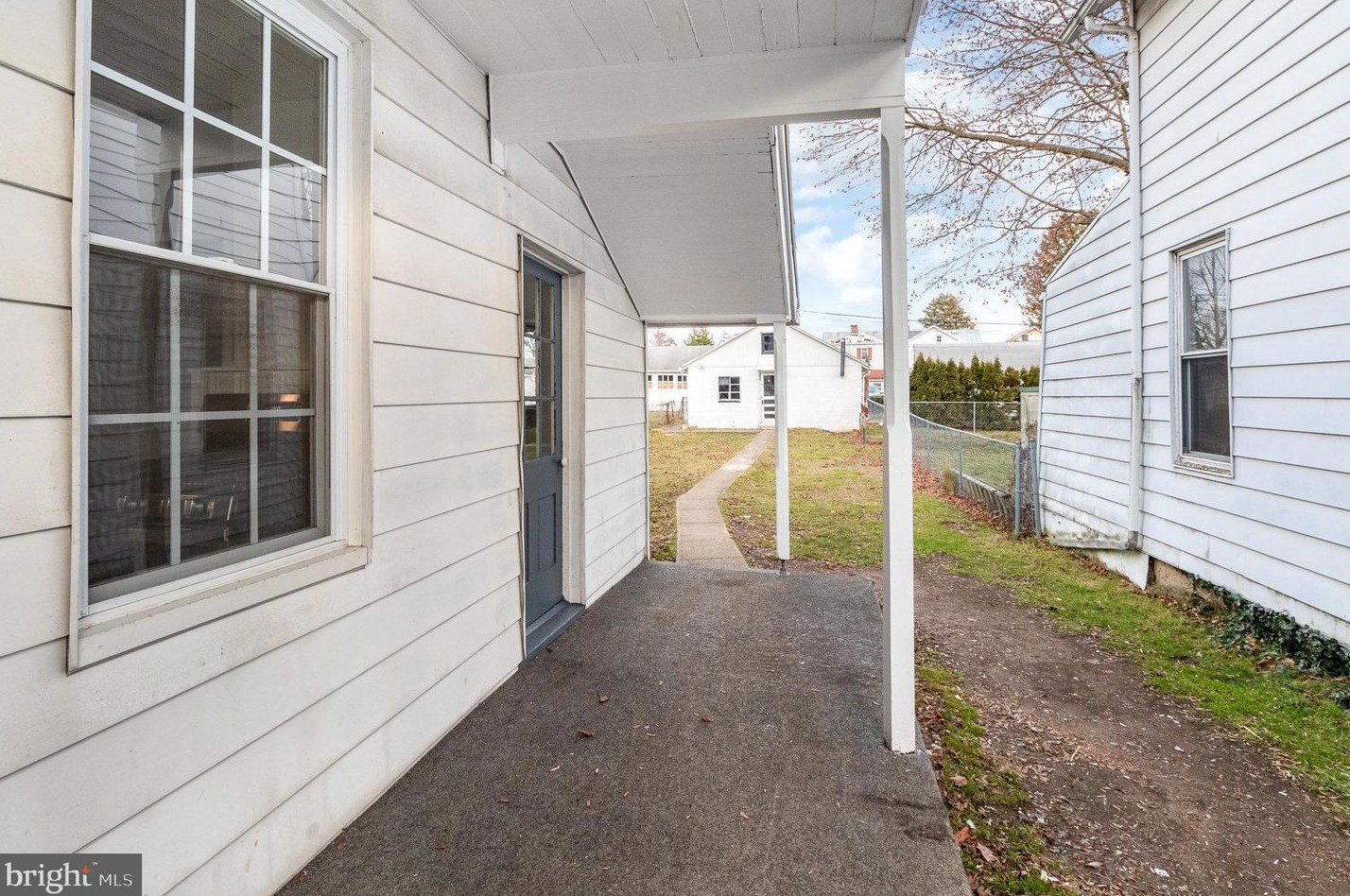 107 Walnut St, Navy Sup Dpt PA  17055-3365 exterior
