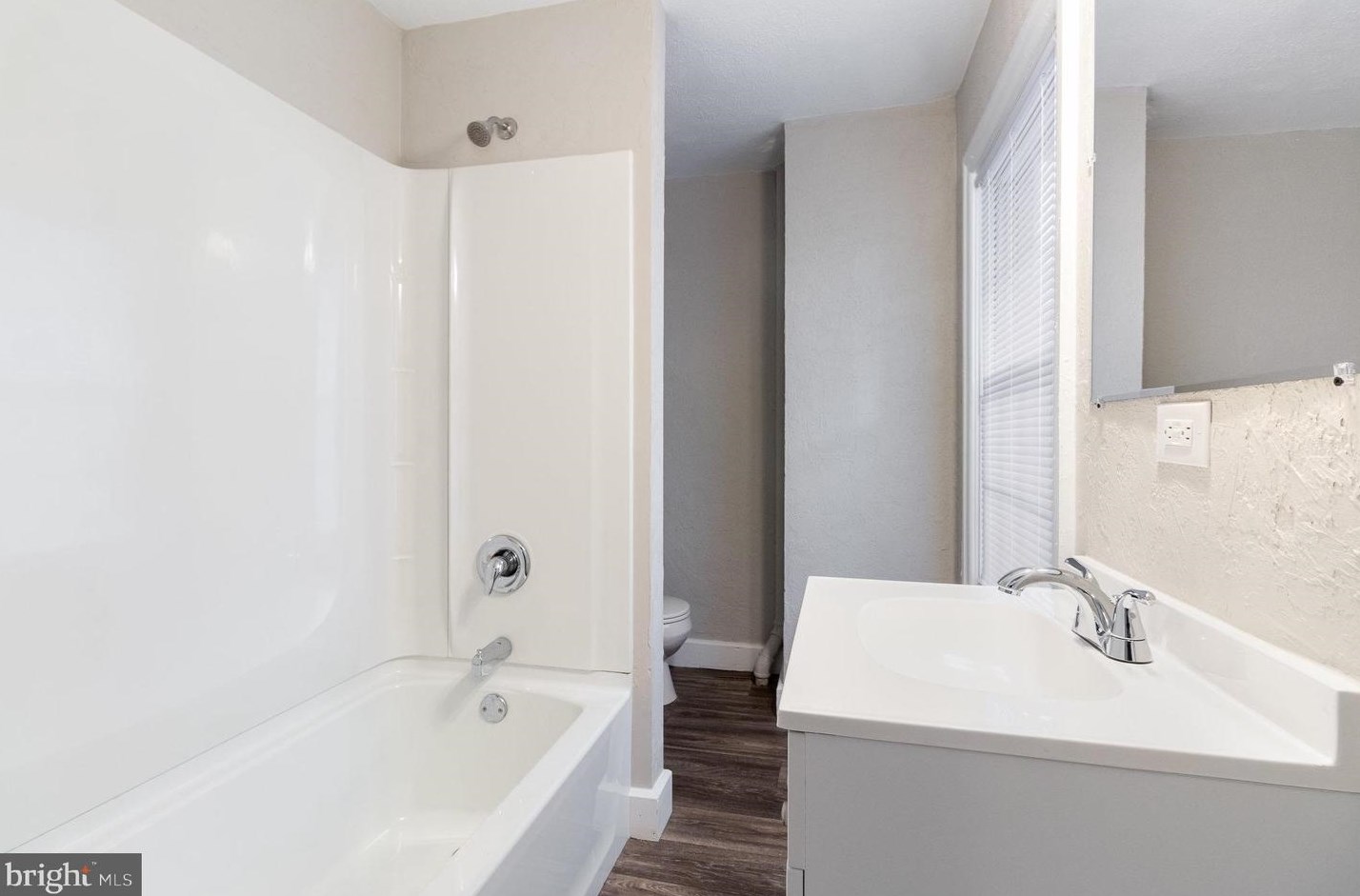 107 Walnut St, Navy Sup Dpt PA  17055-3365 exterior