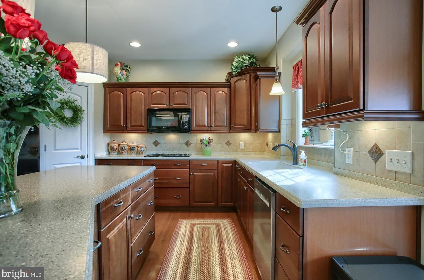 250 Pne Crk Dr, Carlisle PA  17013-9611 exterior