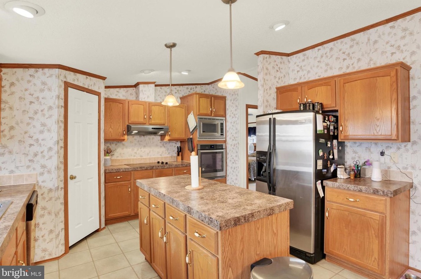 45 Cherry Ln, Carlisle PA  17015-7852 exterior