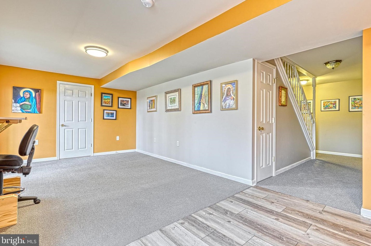 84 Cottonwood Ct, Carlisle PA  17013-8137 exterior