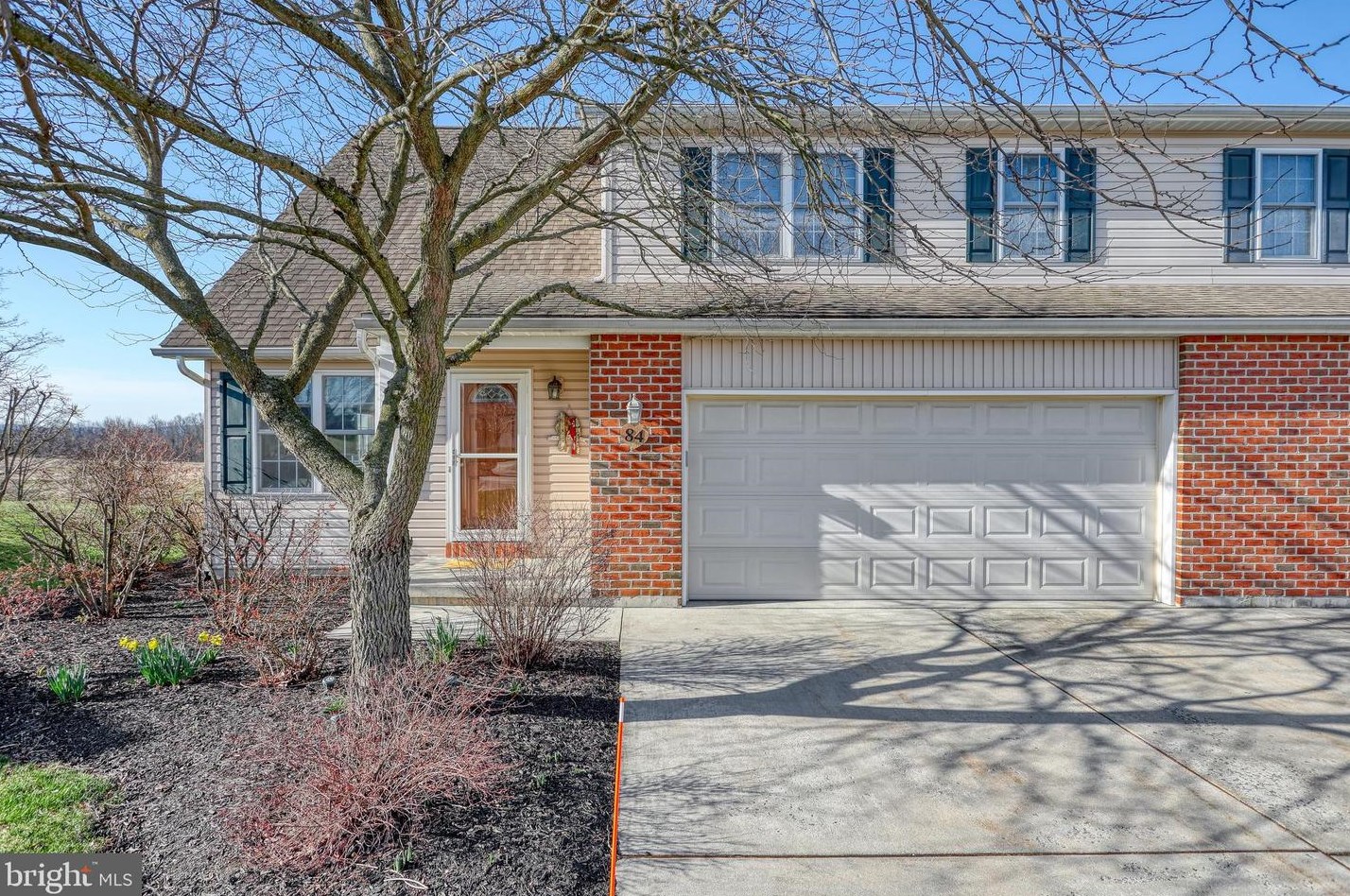 84 Cottonwood Ct, Carlisle PA  17013-8137 exterior