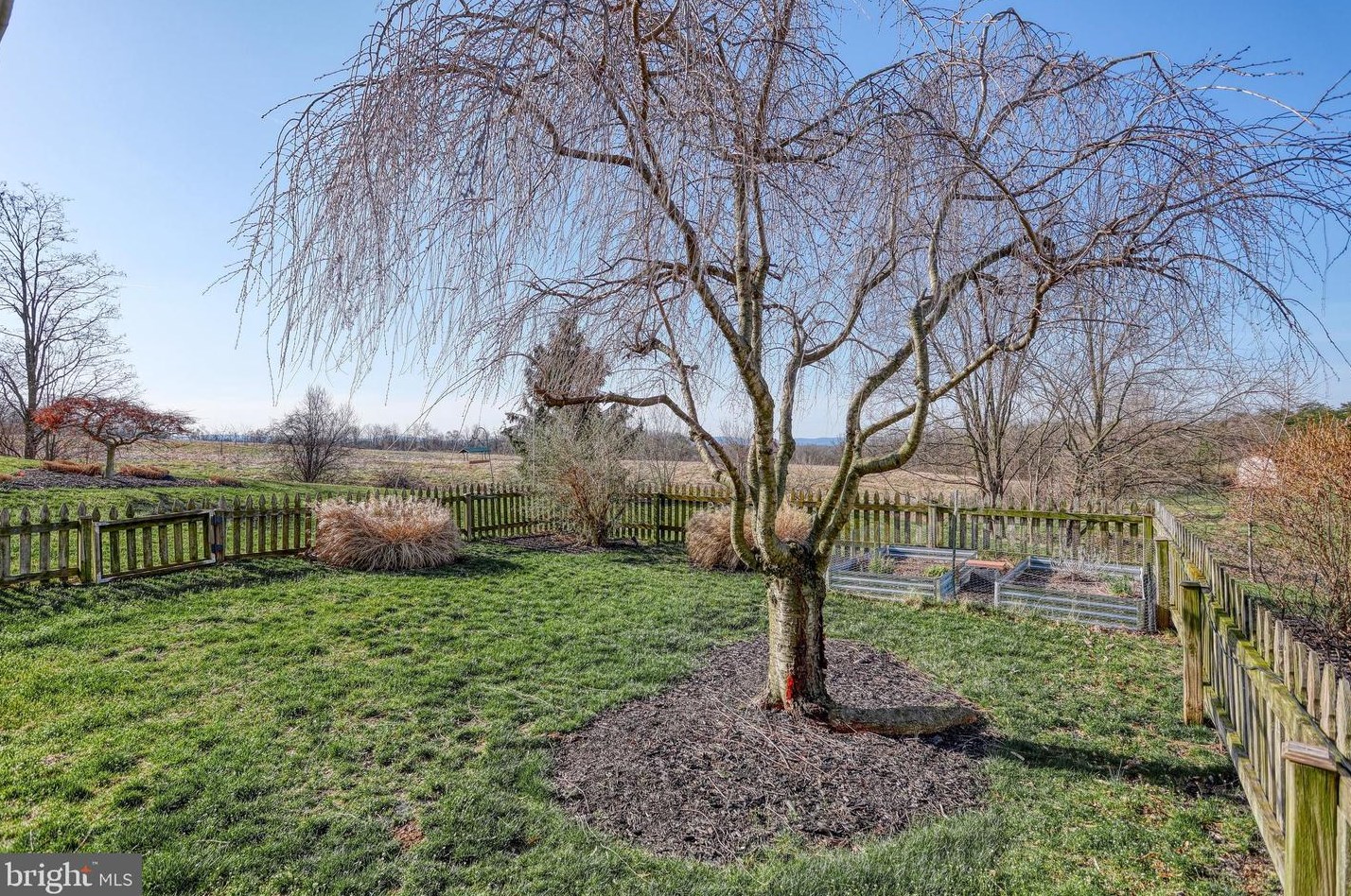 84 Cottonwood Ct, Carlisle PA  17013-8137 exterior