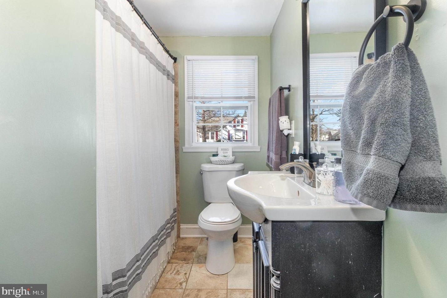 1001 Pitt St, Carlisle PA  17013-1427 exterior