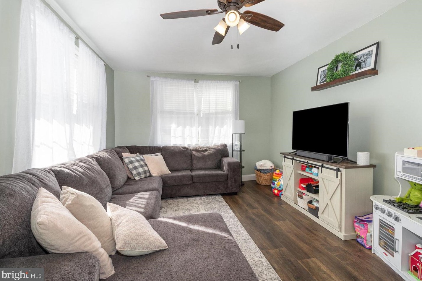 1001 Pitt St, Carlisle PA  17013-1427 exterior