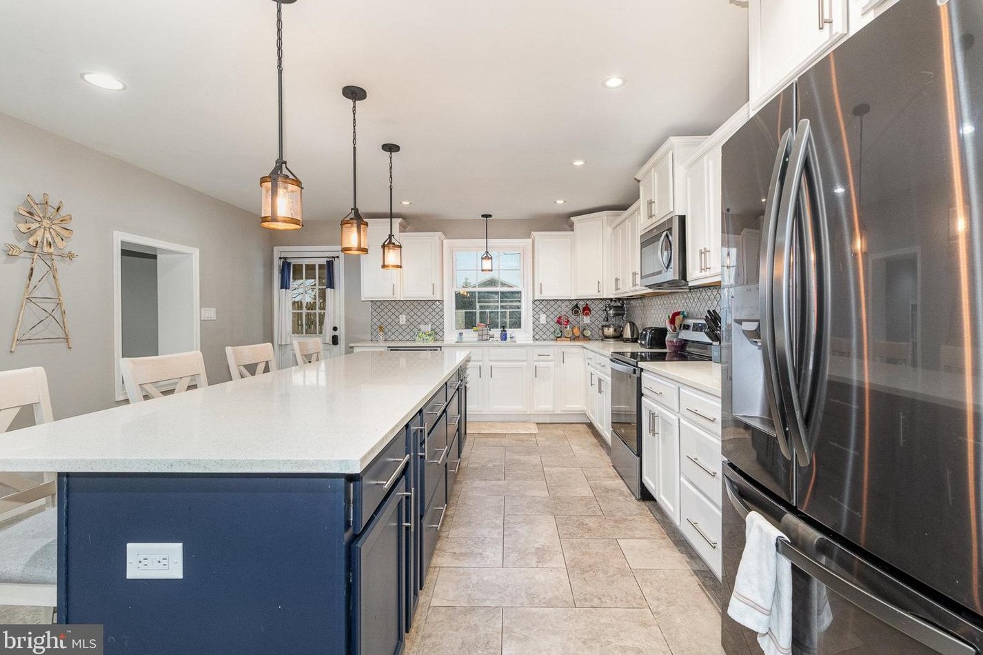 261 Hanover St, Carlisle PA  17013-3905 exterior