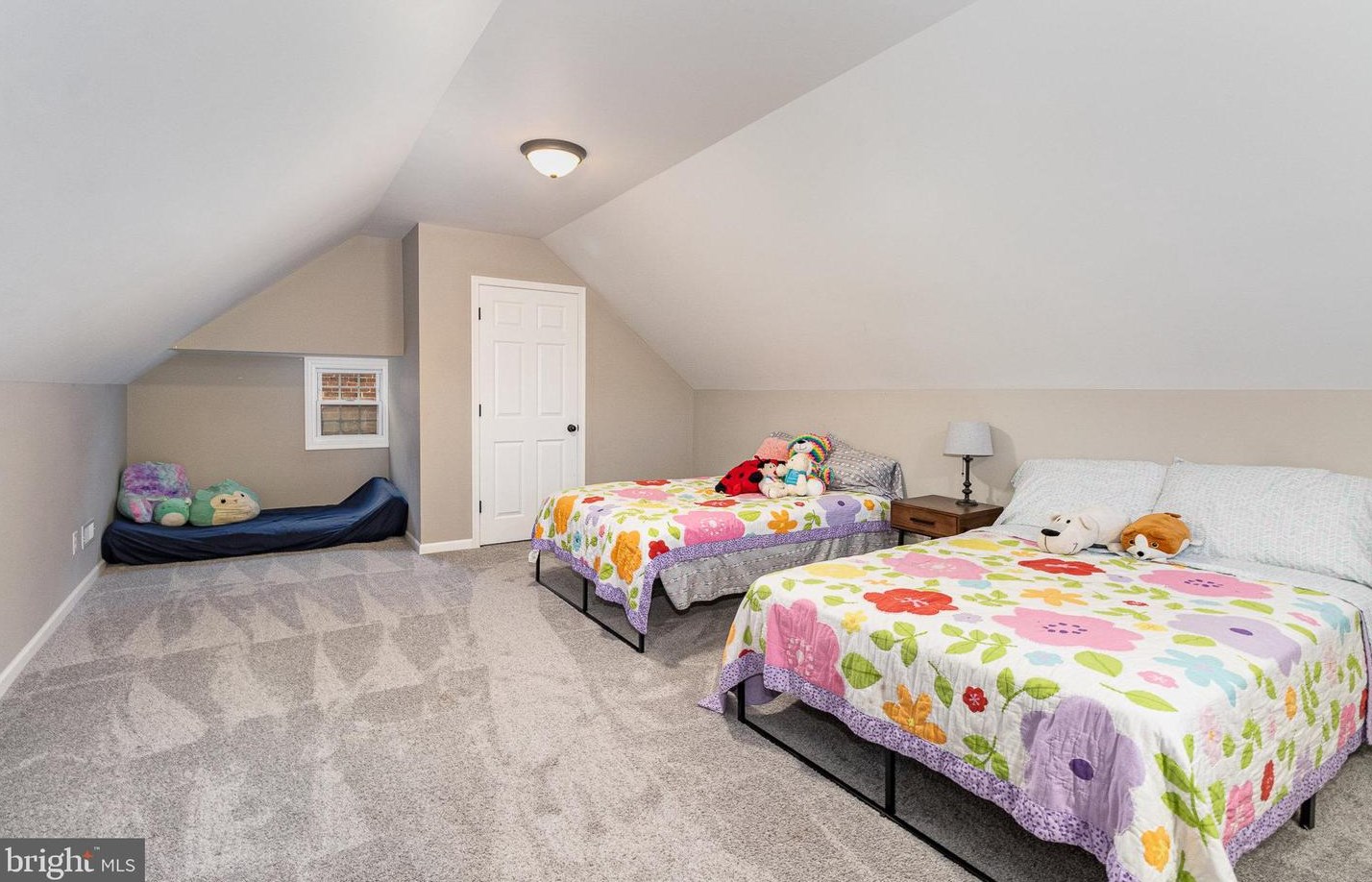 261 Hanover St, Carlisle PA  17013-3905 exterior