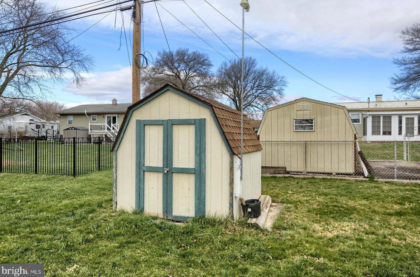 904 Herman Dr, Navy Sup Dpt PA  17055-5780 exterior