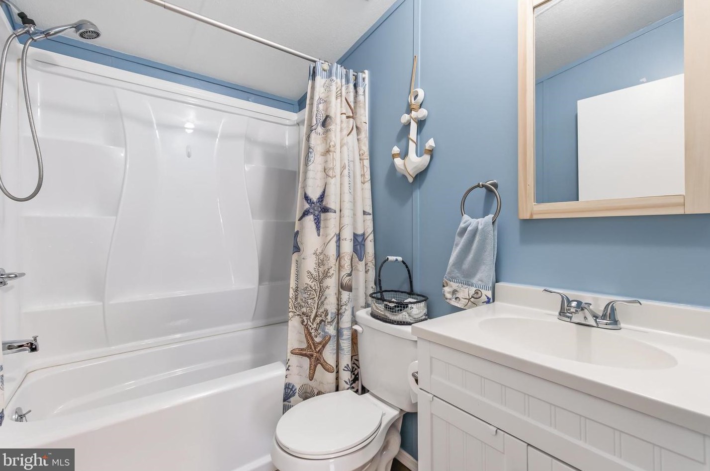 17 Cherry Ln, Carlisle PA 17015-7852 exterior