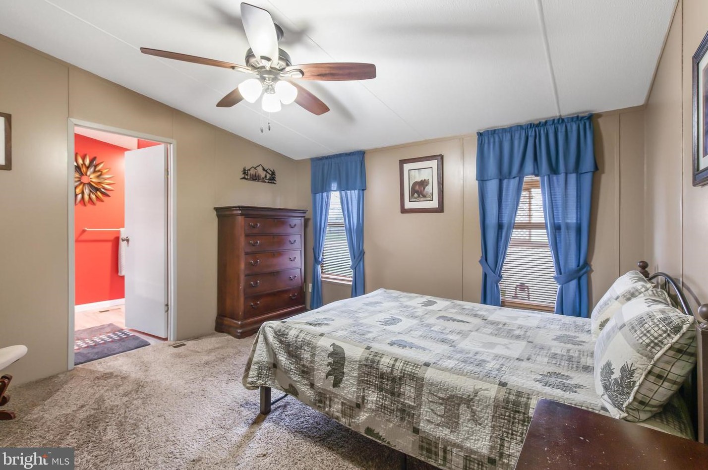 17 Cherry Ln, Carlisle PA 17015-7852 exterior